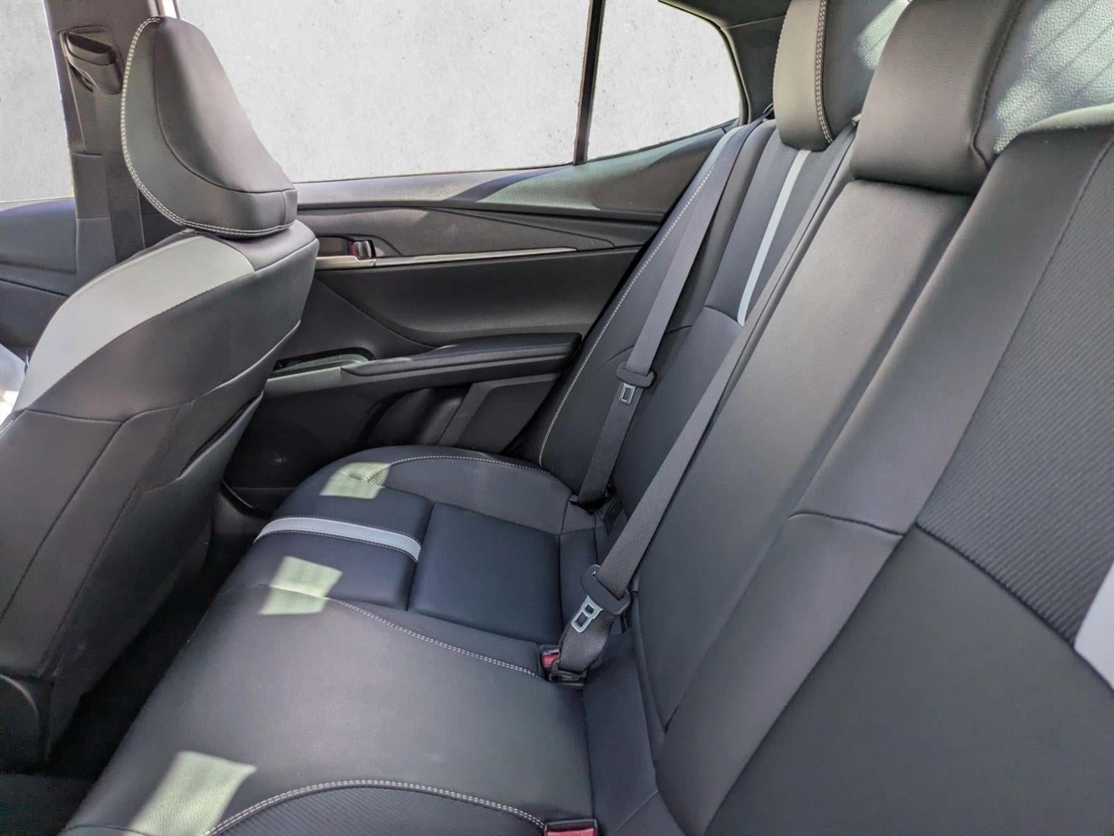 2025 Toyota Camry SE (SE)