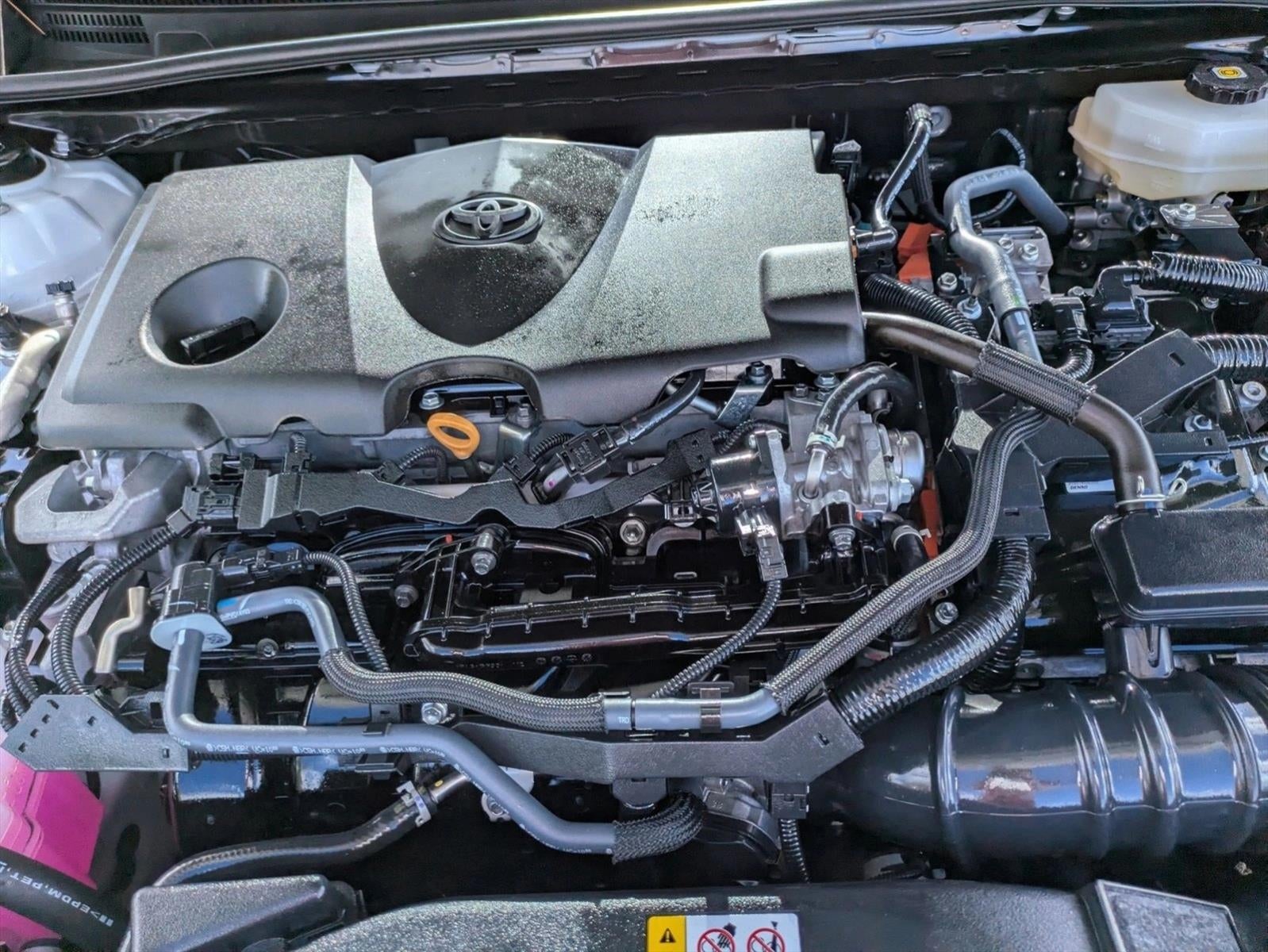 2025 Toyota Camry SE (SE)