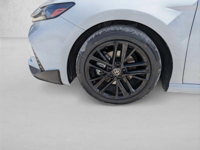 2025 Toyota Camry SE (SE)