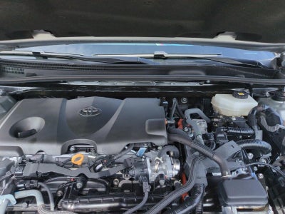 2025 Toyota Camry LE (SE)