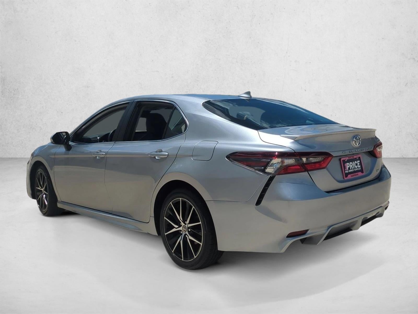 2023 Toyota Camry SE Auto (SE)