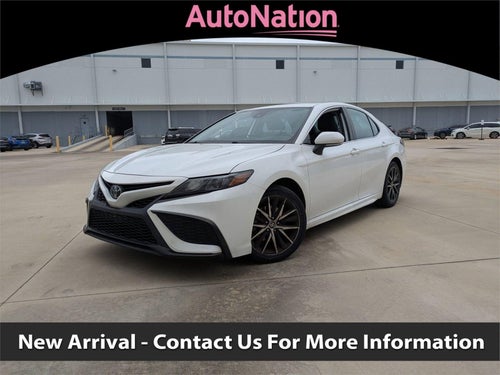 2023 Toyota Camry SE Auto (SE)