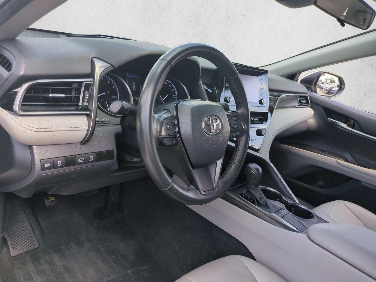 2023 Toyota Camry SE Auto (SE)