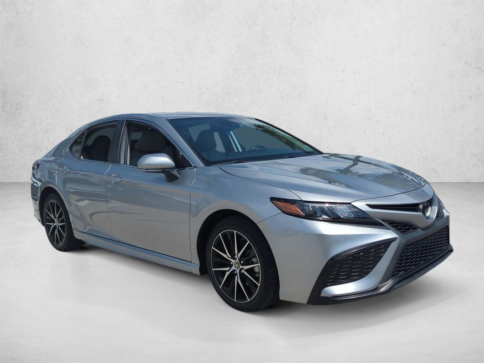 2023 Toyota Camry SE Auto (SE)