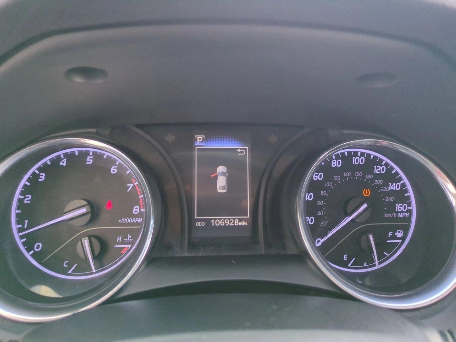 2020 Toyota Camry SE Auto (SE)