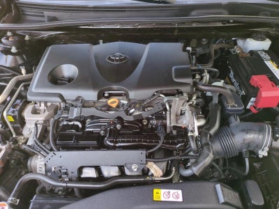 2020 Toyota Camry SE Auto (SE)