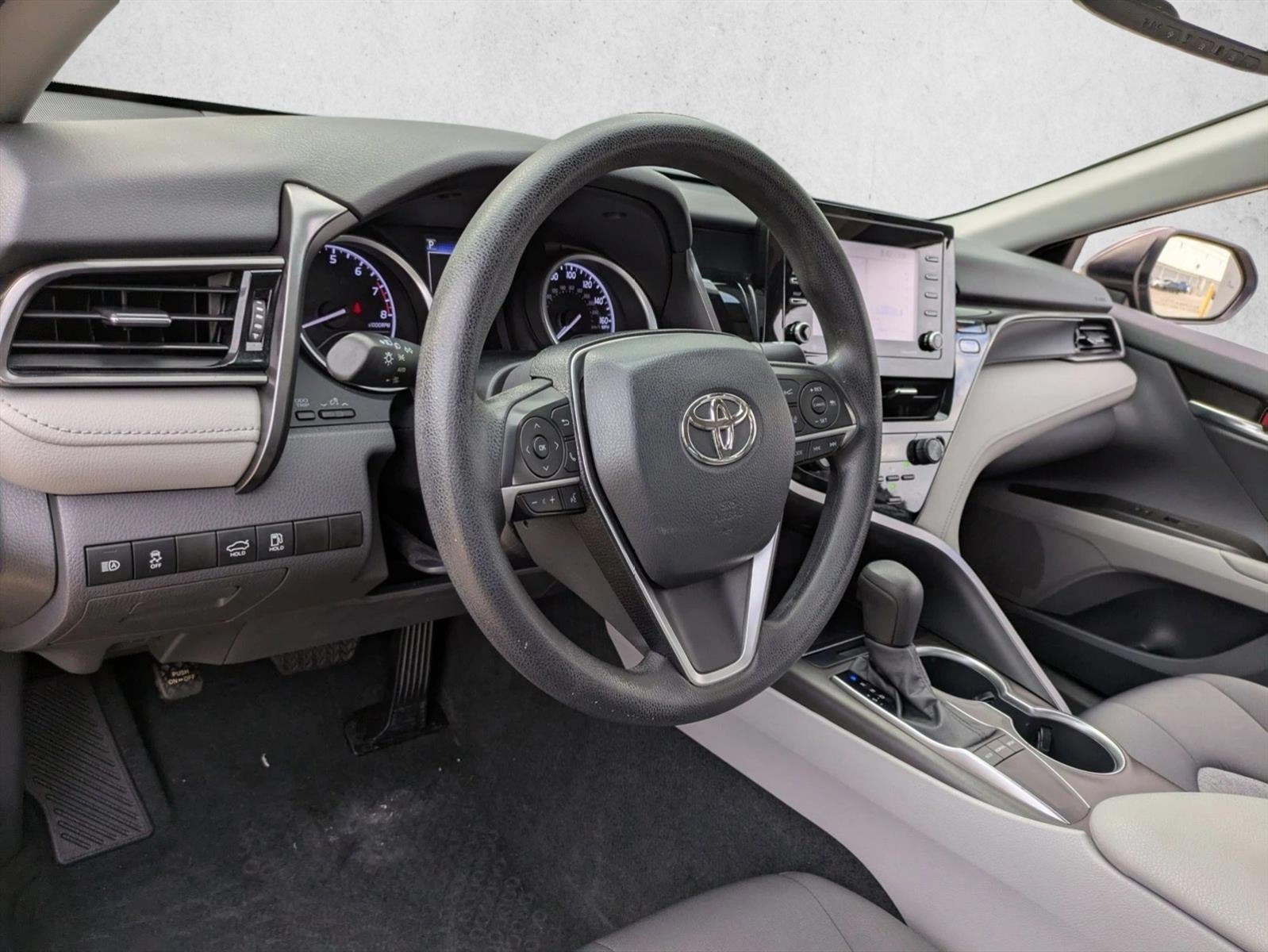 2022 Toyota Camry LE Auto (SE)