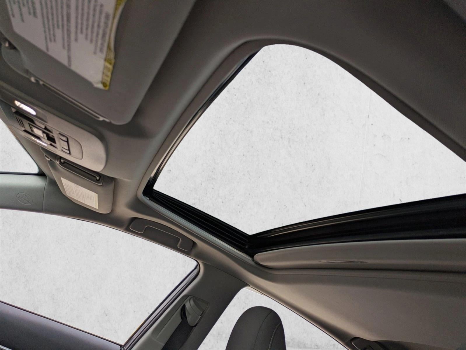 2022 Toyota Camry LE Auto (SE)