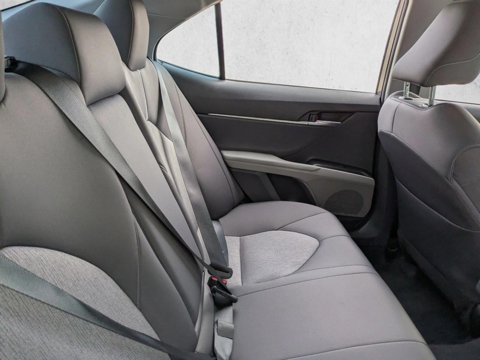 2022 Toyota Camry LE Auto (SE)