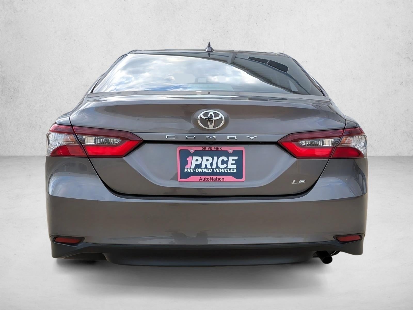 2022 Toyota Camry LE Auto (SE)