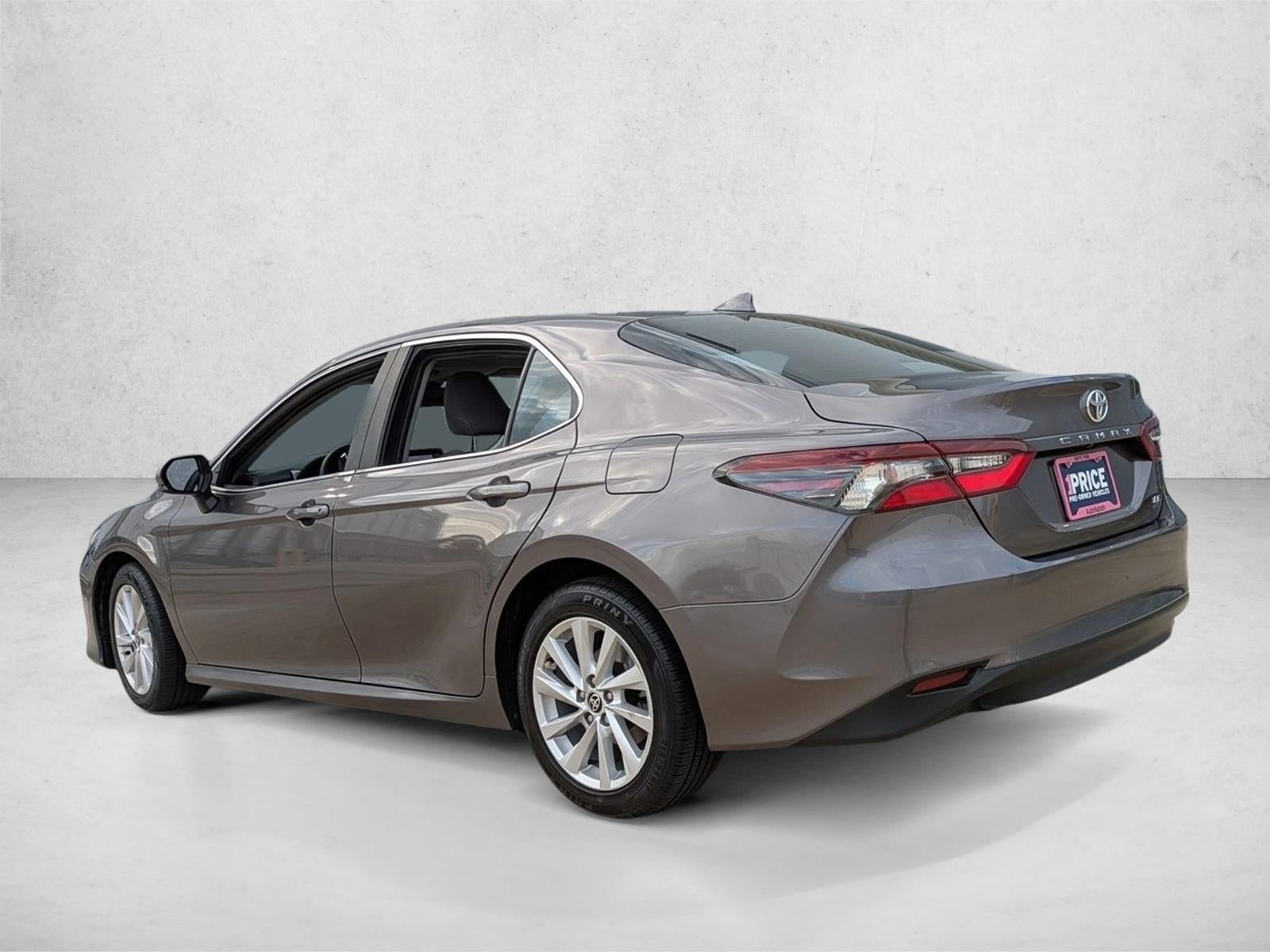 2022 Toyota Camry LE Auto (SE)