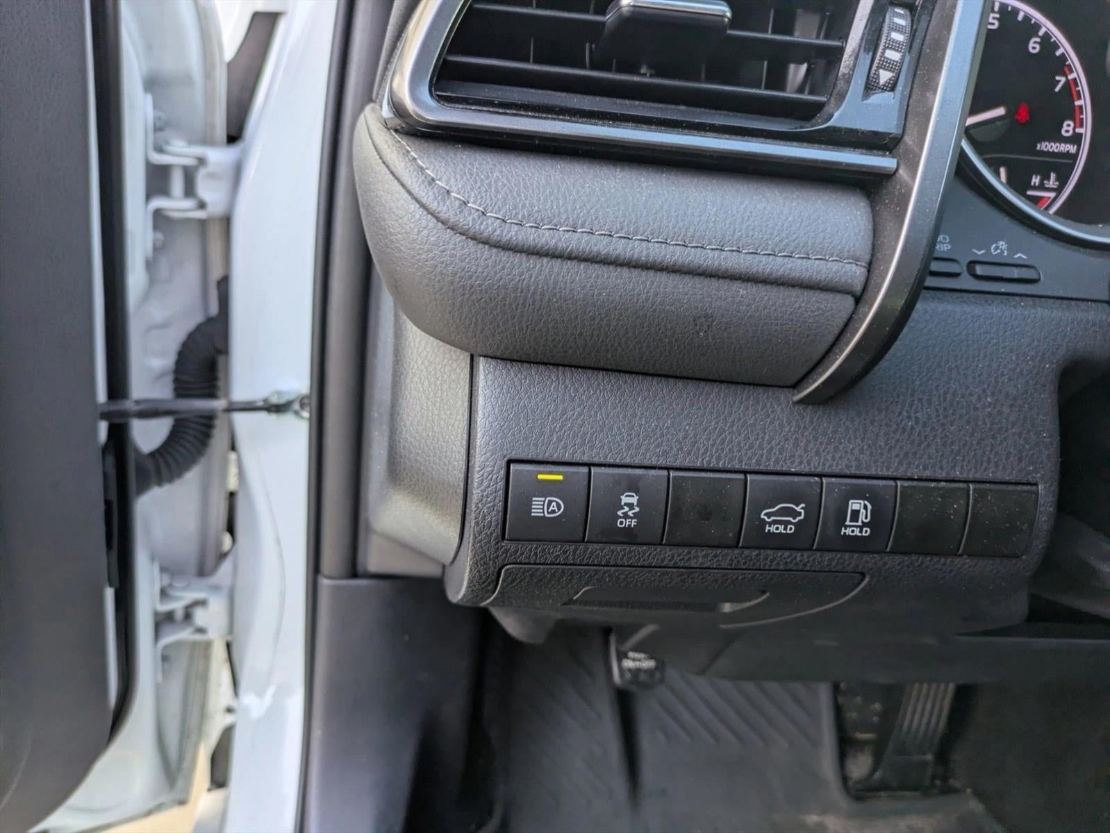 2024 Toyota Camry LE Auto (SE)