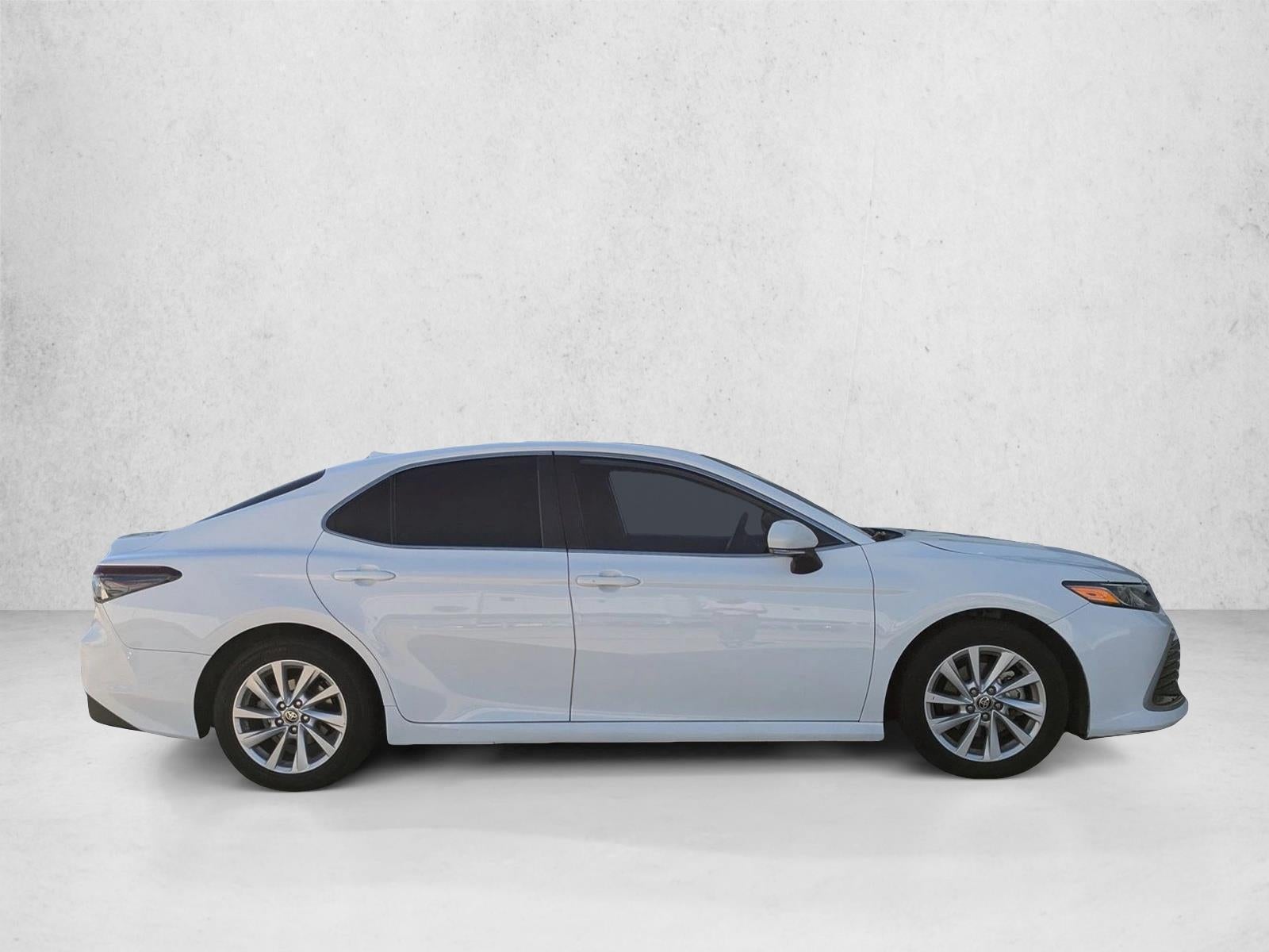 2024 Toyota Camry LE Auto (SE)