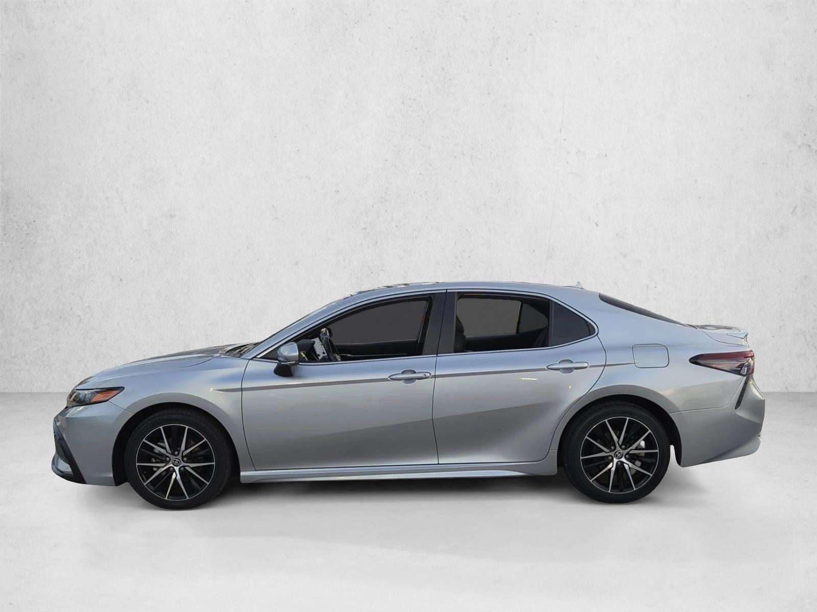 2023 Toyota Camry SE Auto (SE)