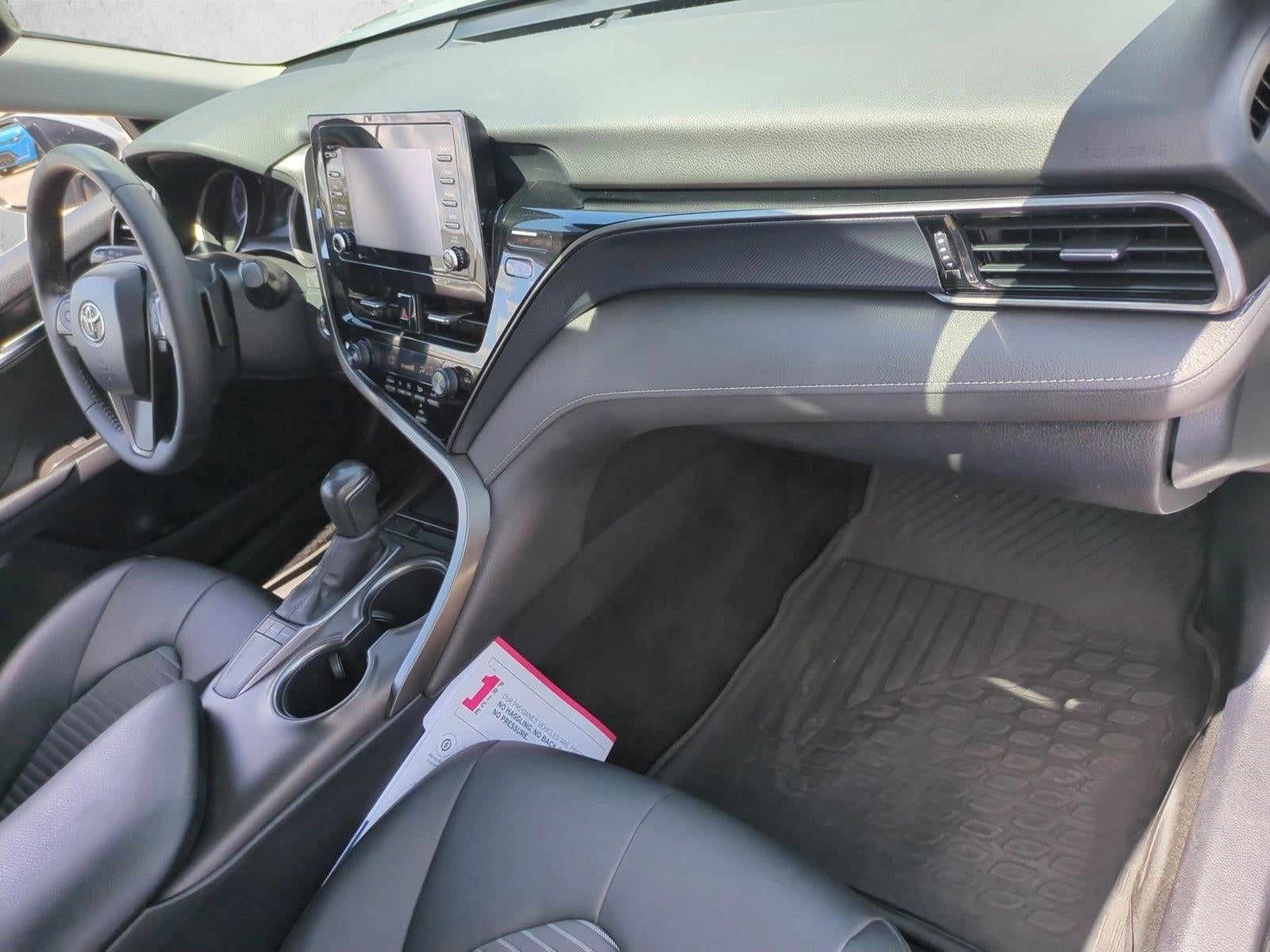 2022 Toyota Camry SE Auto (SE)
