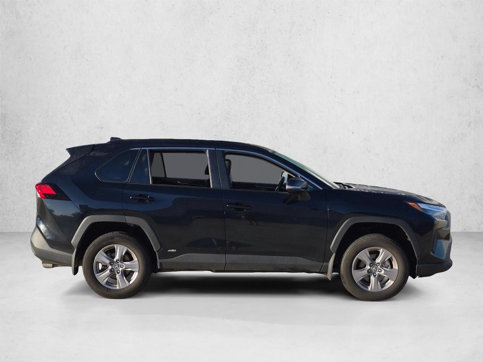 2025 Toyota RAV4 Hybrid XLE AWD (Natl)