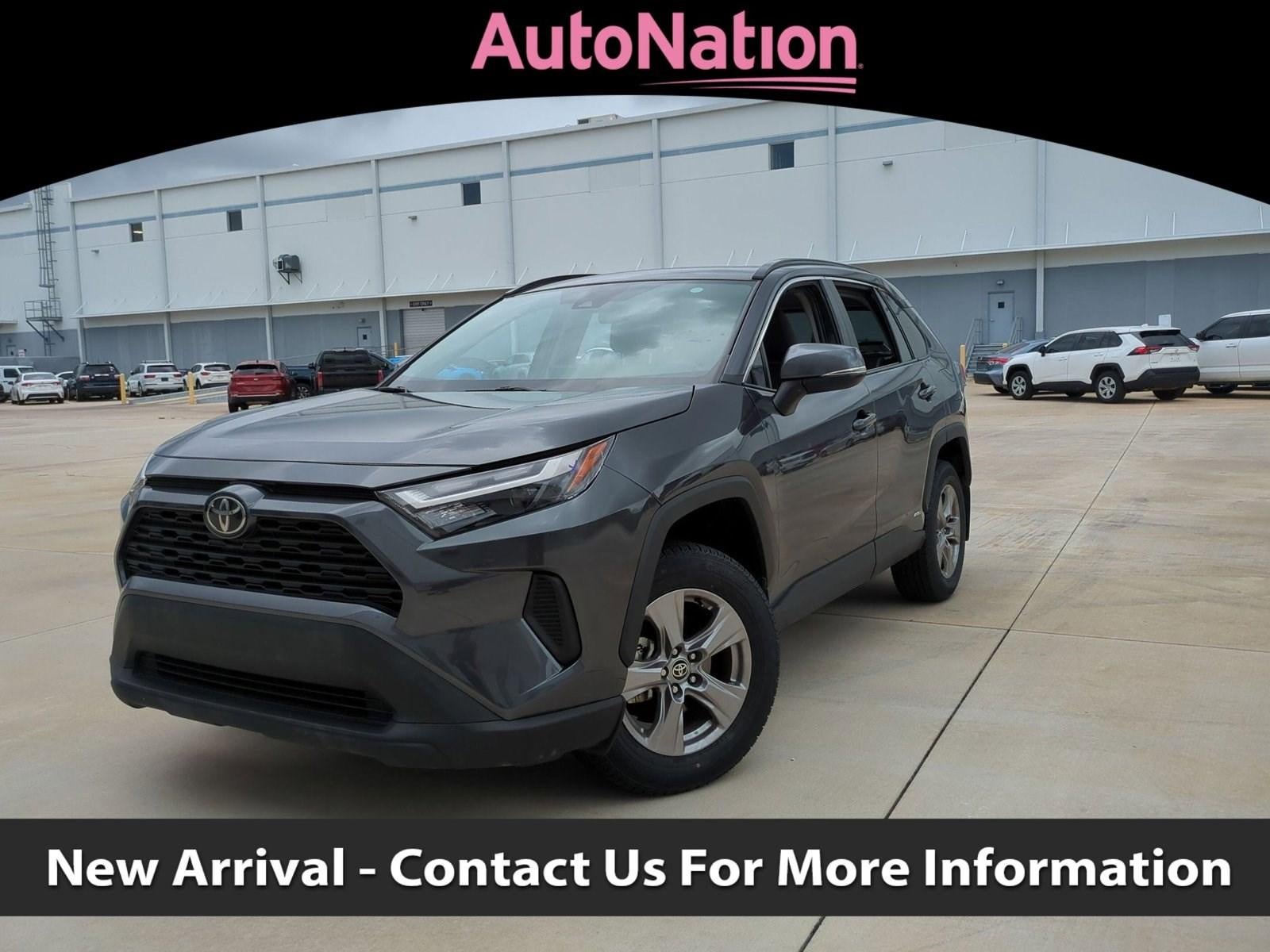 2025 Toyota RAV4 Hybrid XLE AWD (Natl)