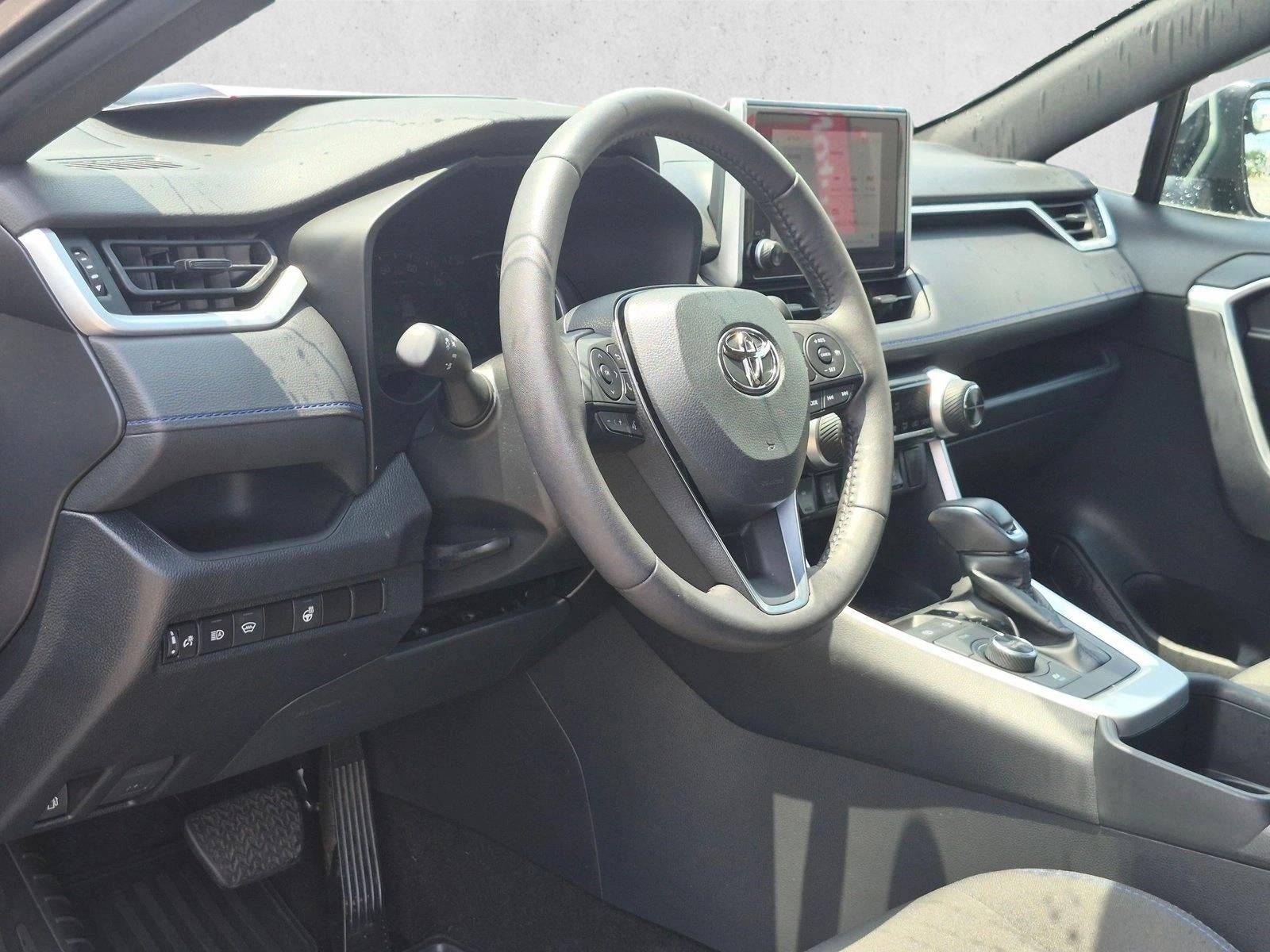 2023 Toyota RAV4 Hybrid SE AWD (Natl)