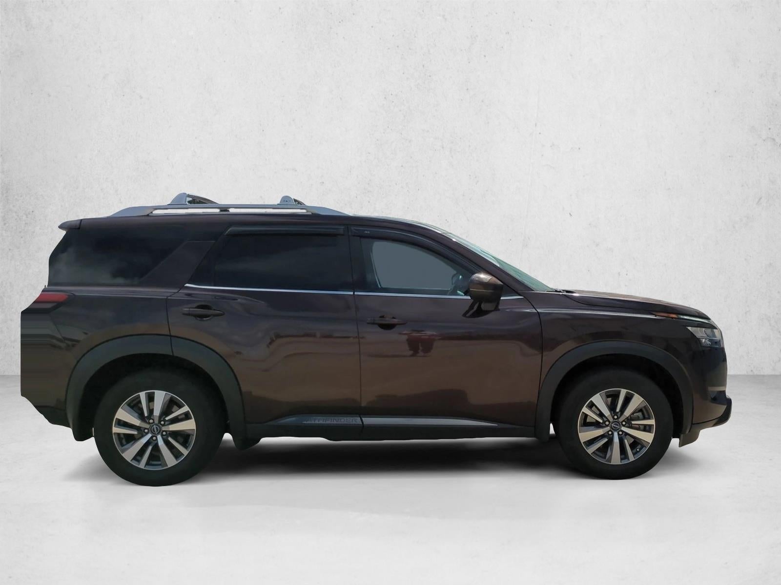 2022 Nissan Pathfinder SL 2WD