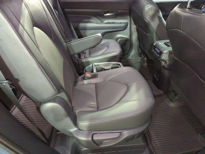 2026 Toyota Grand Highlander XLE FWD (Natl)