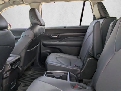 2025 Toyota Grand Highlander XLE FWD (Natl)