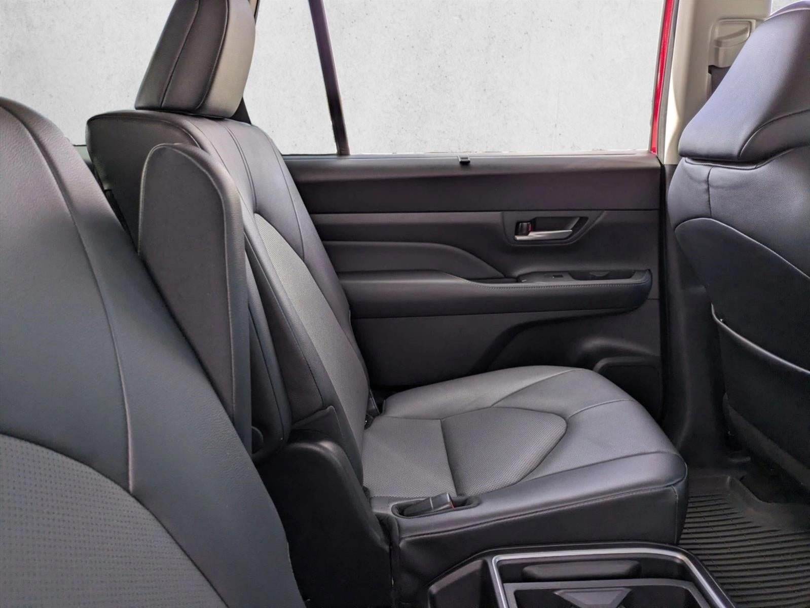 2025 Toyota Grand Highlander XLE FWD (Natl)