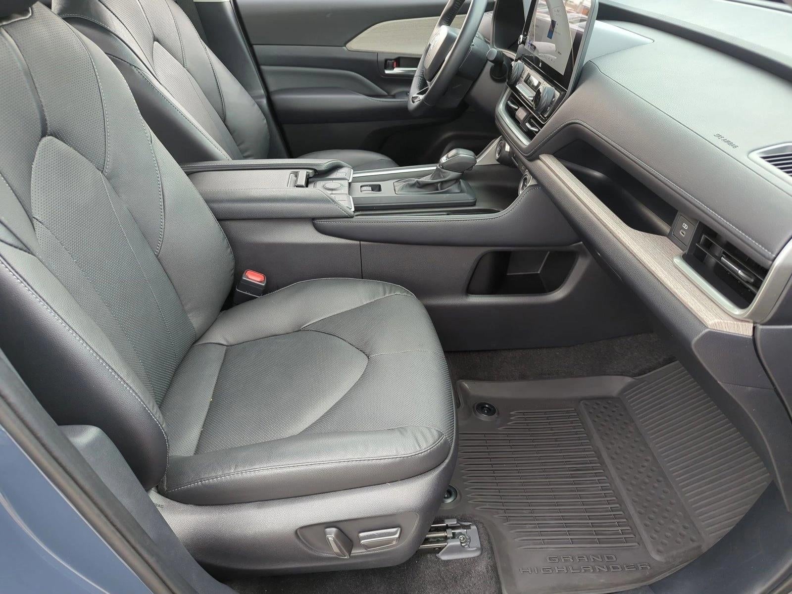2024 Toyota Grand Highlander Limited AWD (Natl)