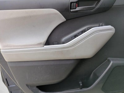 2023 Toyota Highlander Hybrid LE AWD (Natl)