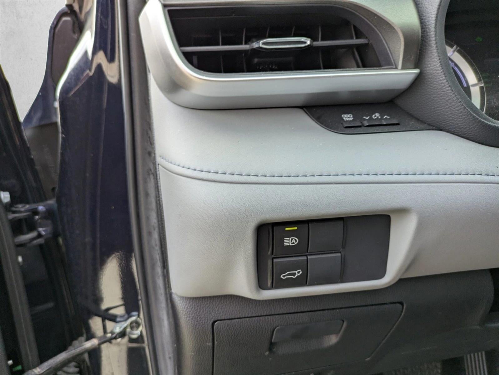 2023 Toyota Highlander Hybrid LE AWD (Natl)