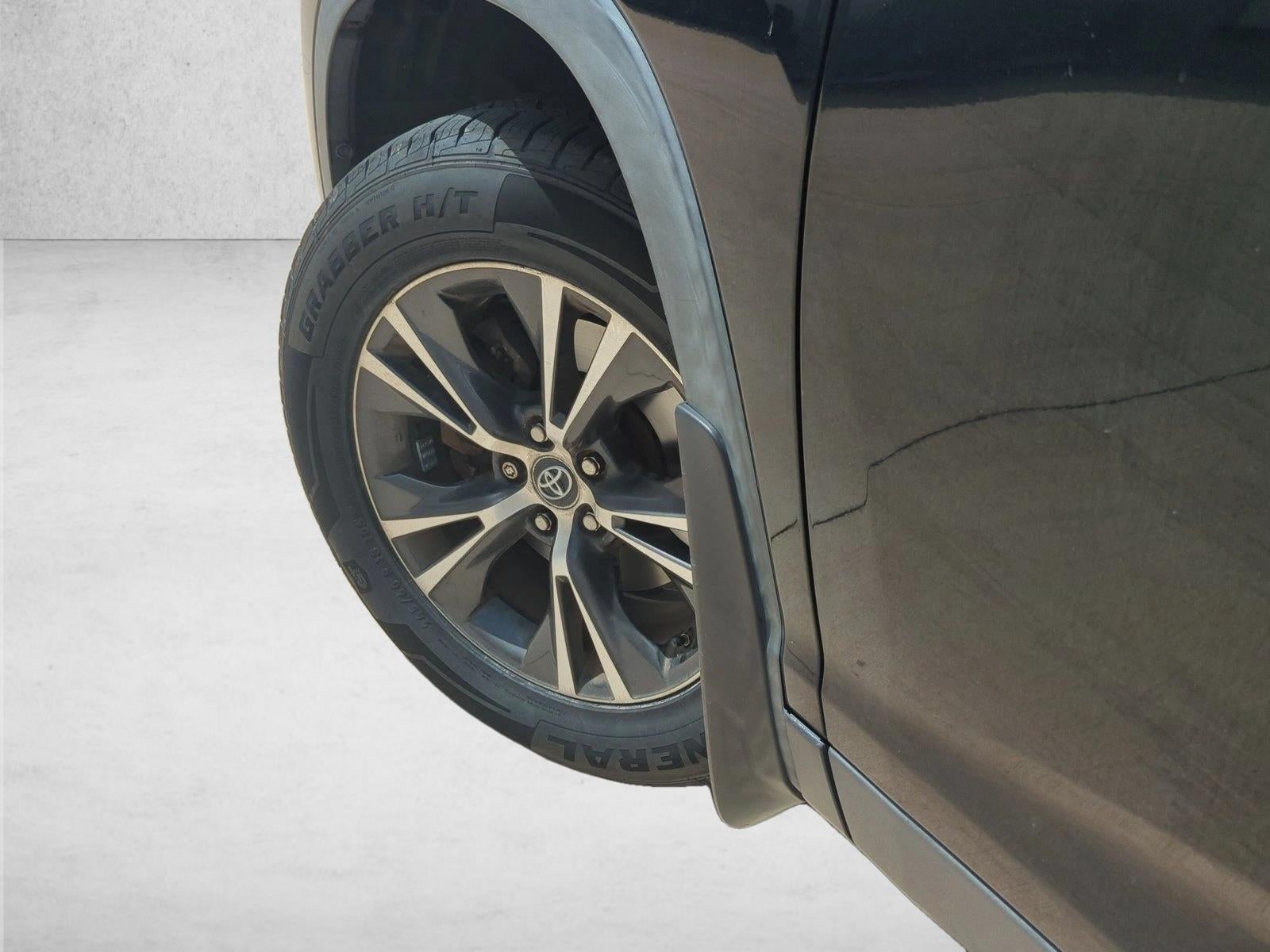 2019 Toyota Highlander LE V6 AWD (Natl)