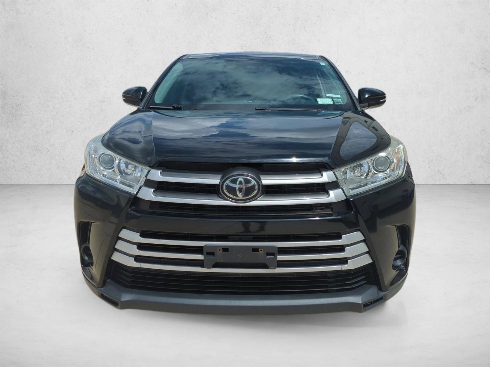 2019 Toyota Highlander LE V6 AWD (Natl)