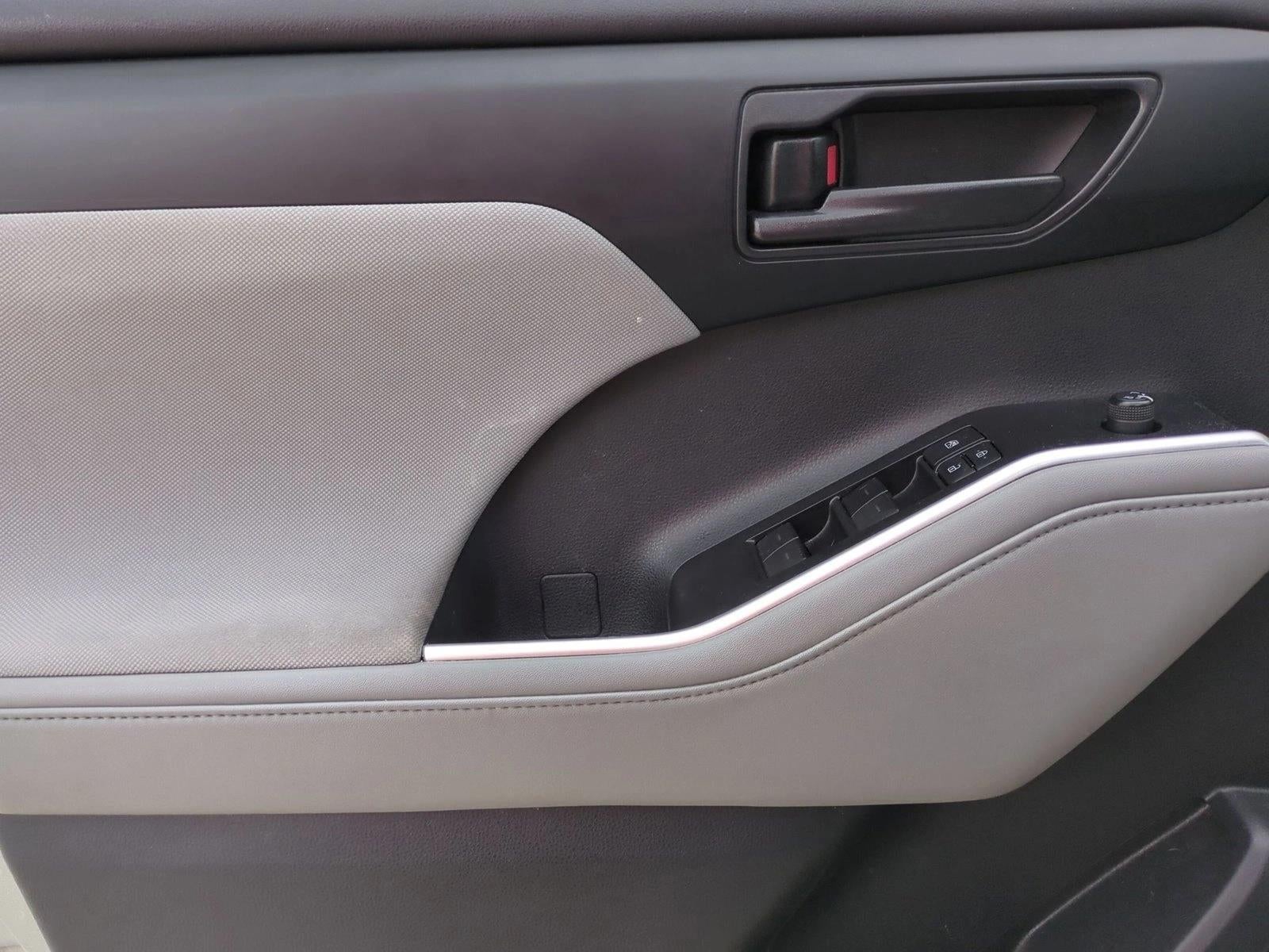 2020 Toyota Highlander L FWD (Natl)