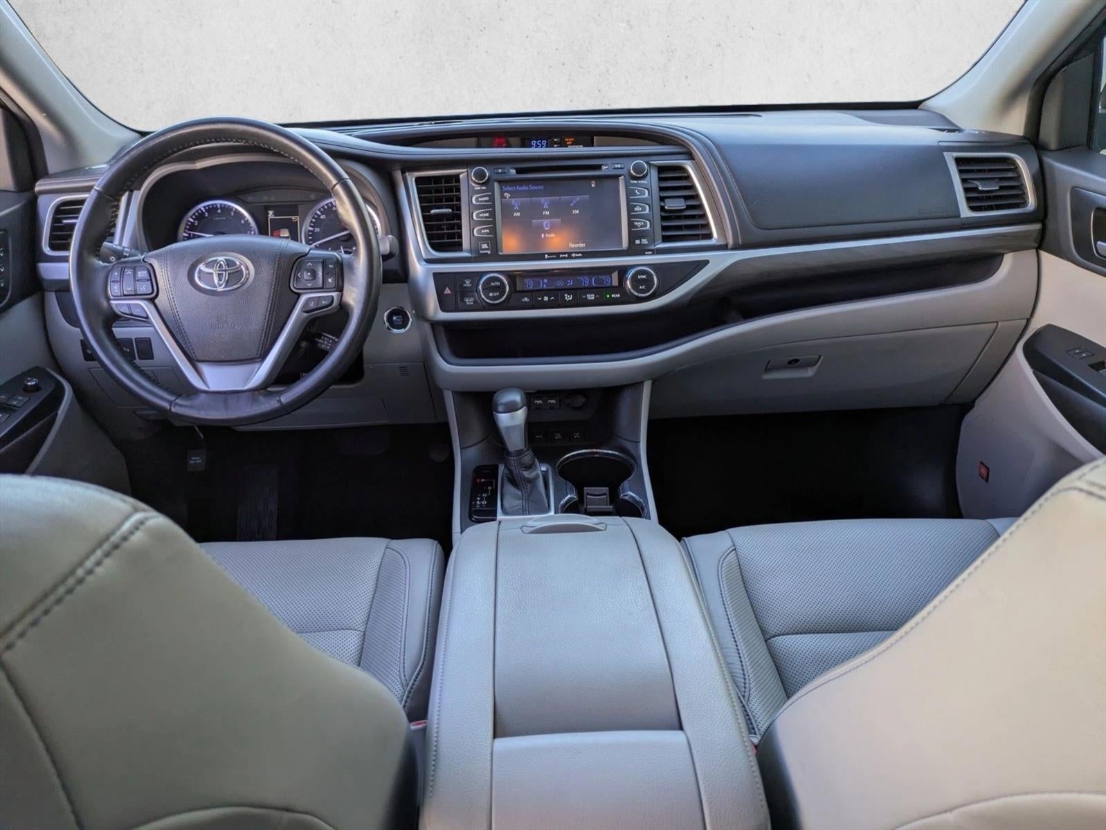 2019 Toyota Highlander Limited Platinum V6 AWD (Natl)