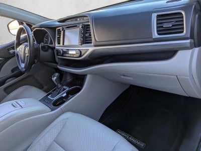 2019 Toyota Highlander Limited Platinum V6 AWD (Natl)