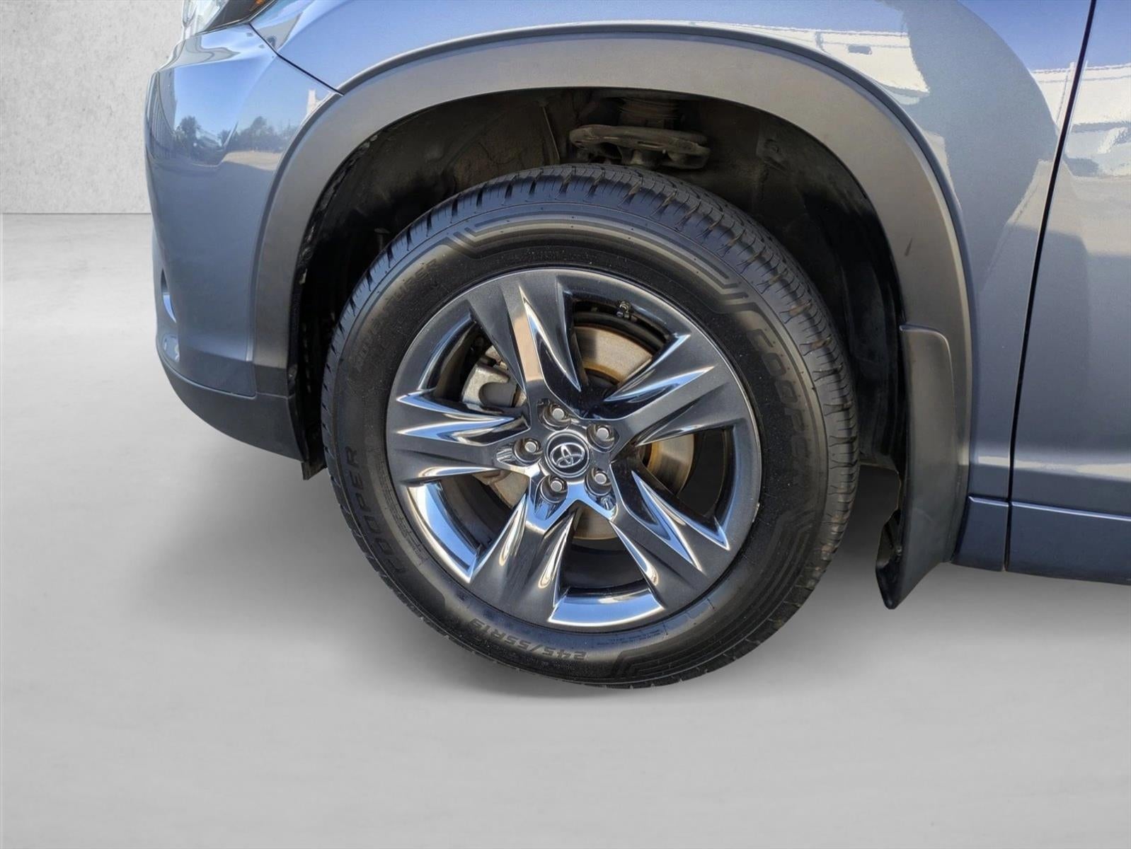 2019 Toyota Highlander Limited Platinum V6 AWD (Natl)