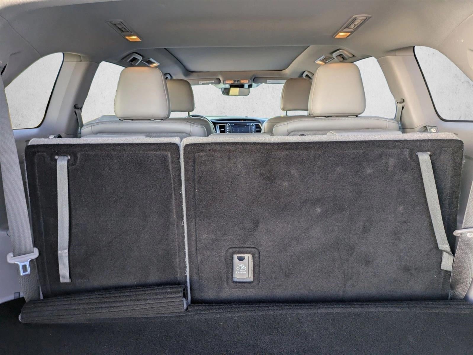 2019 Toyota Highlander Limited Platinum V6 AWD (Natl)