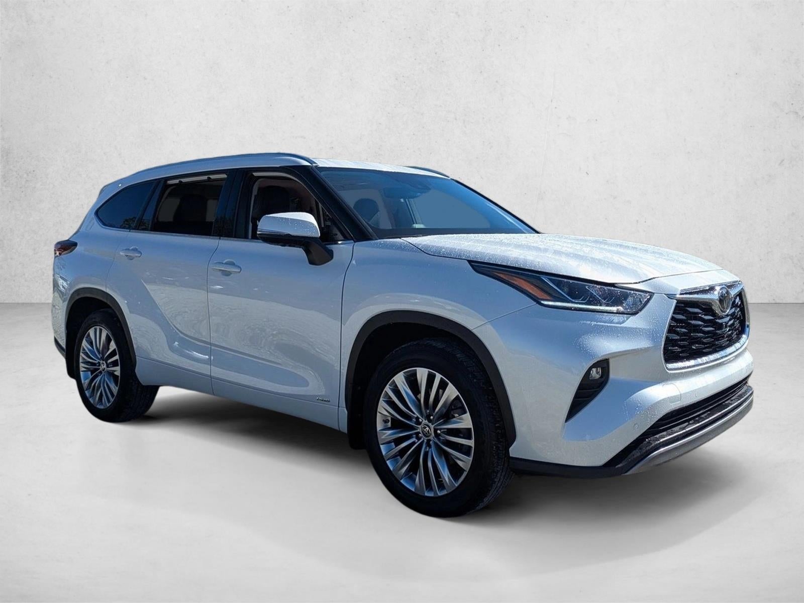 2025 Toyota Highlander Hybrid Platinum AWD (Natl)