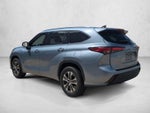 2021 Toyota Highlander XLE FWD (Natl)