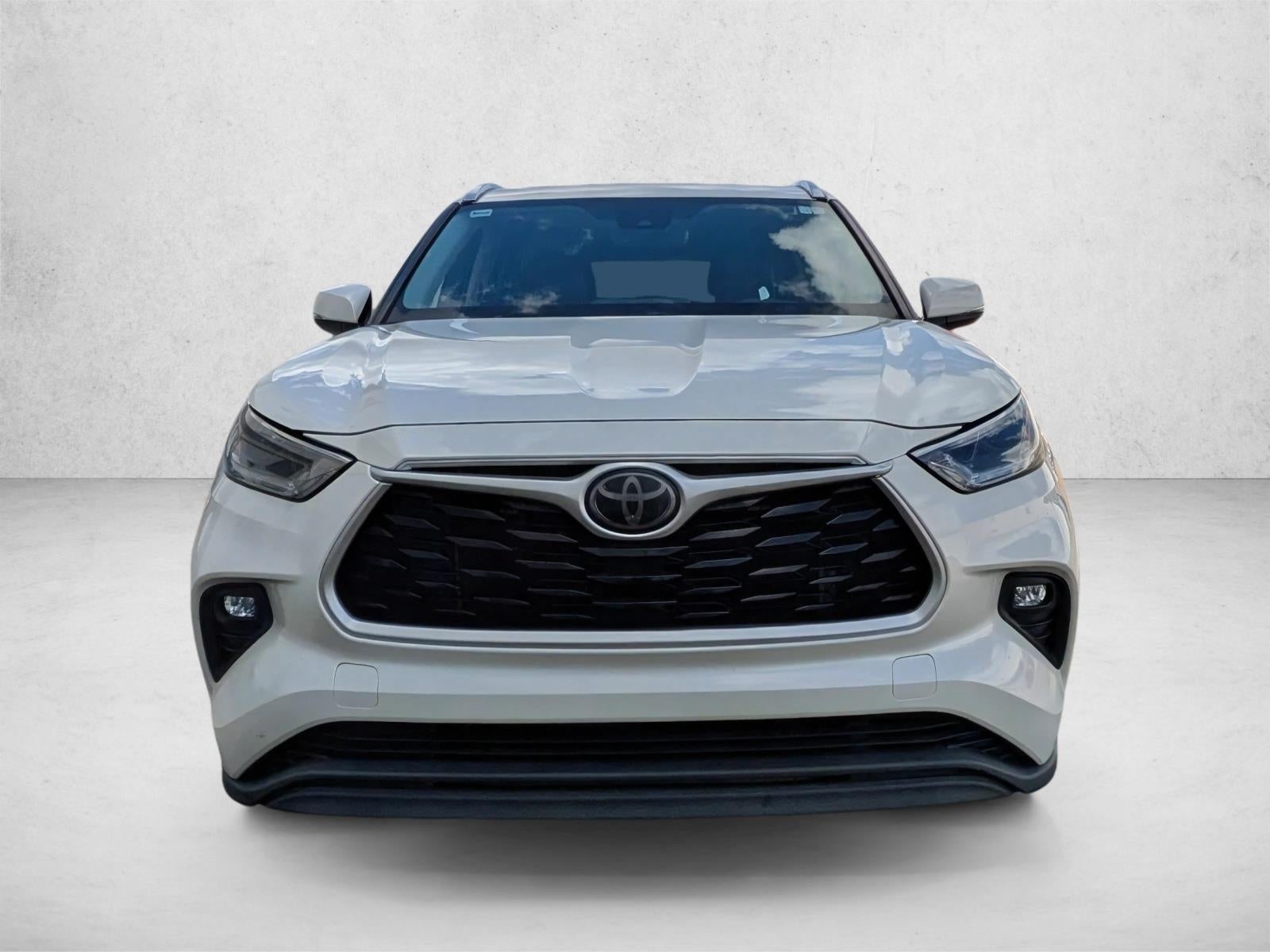 2021 Toyota Highlander XLE FWD (Natl)