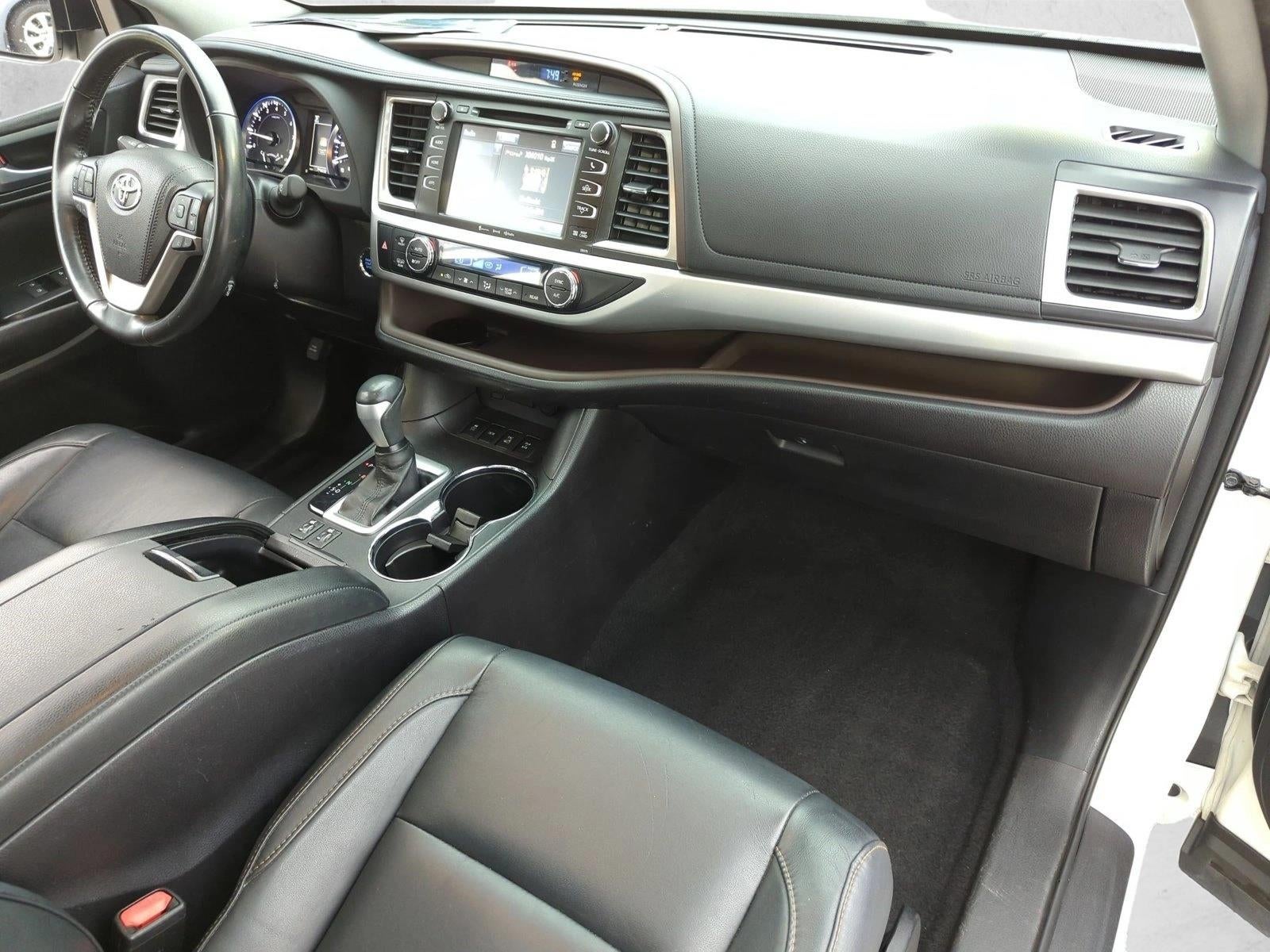2017 Toyota Highlander XLE V6 AWD (Natl)