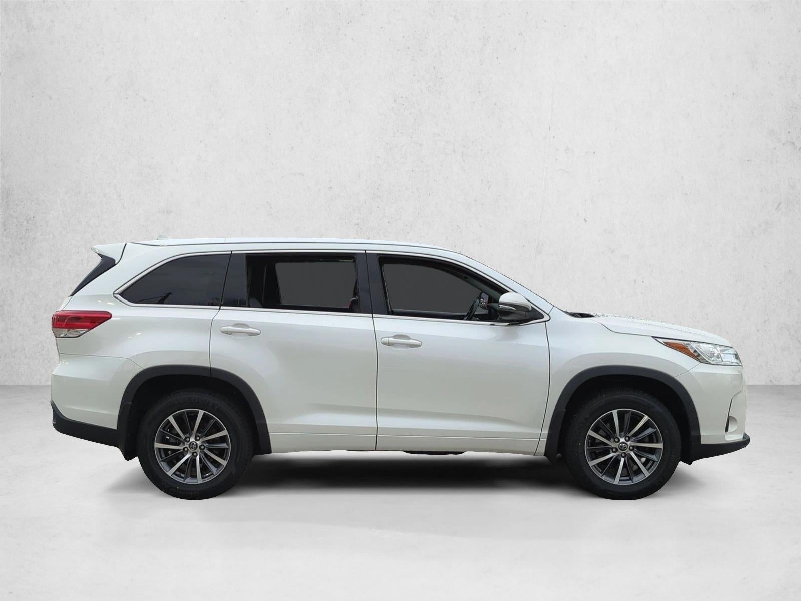 2017 Toyota Highlander XLE V6 AWD (Natl)