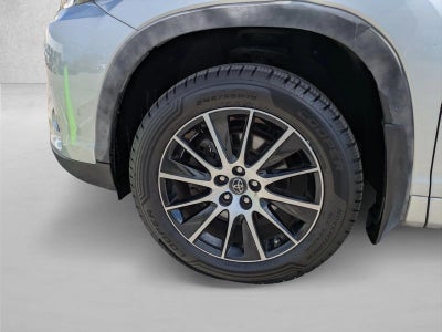 2017 Toyota Highlander SE V6 AWD (Natl)