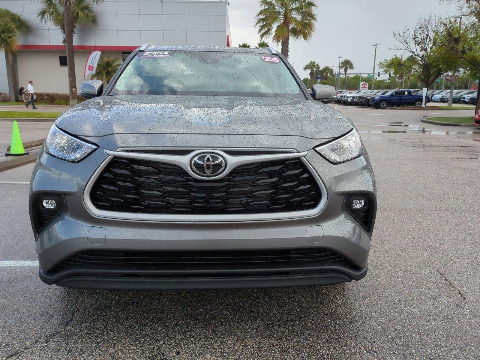 2026 Toyota Highlander Hybrid XLE AWD (Natl)