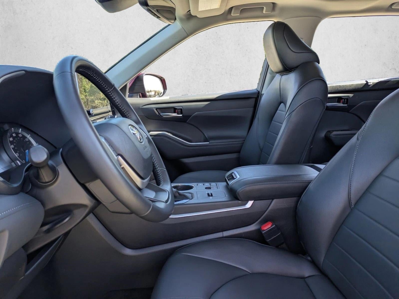 2025 Toyota Highlander Hybrid XLE AWD (Natl)