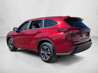 2025 Toyota Highlander Hybrid XLE AWD (Natl)