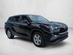 2024 Toyota Highlander LE FWD (Natl)