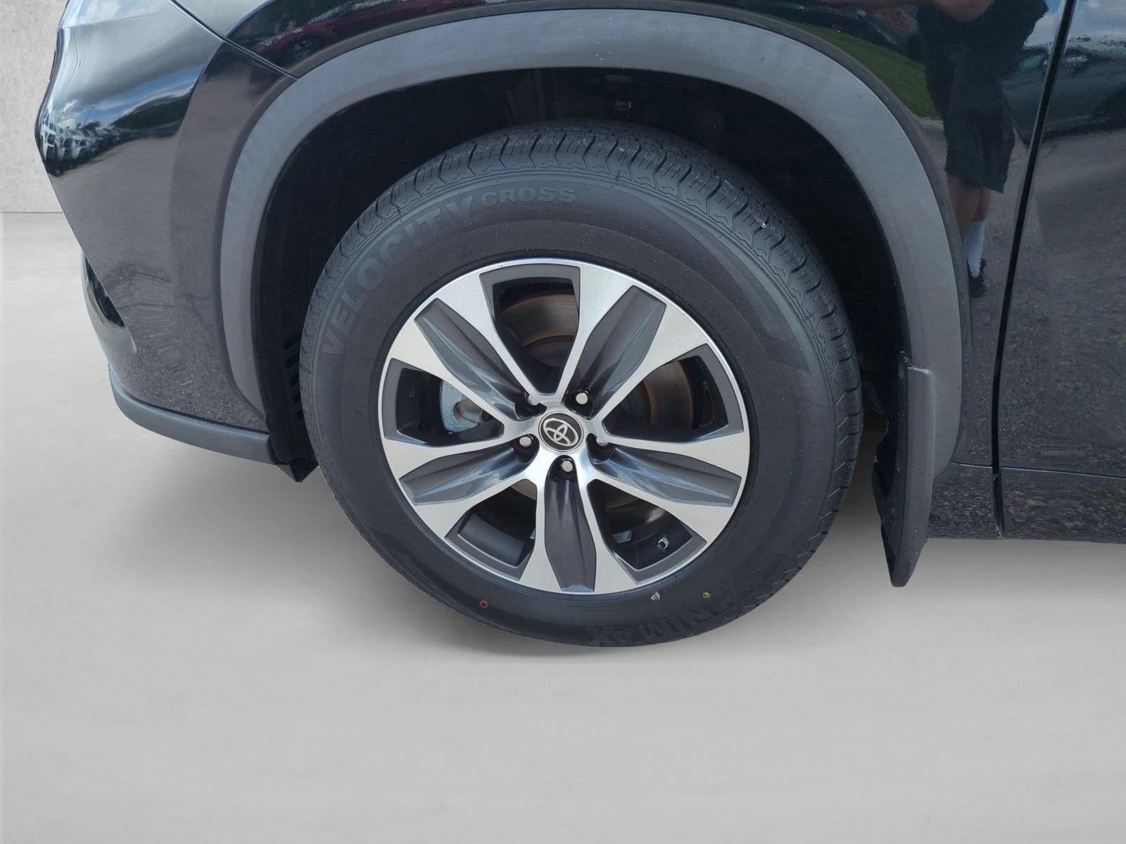 2023 Toyota Highlander XLE FWD (Natl)