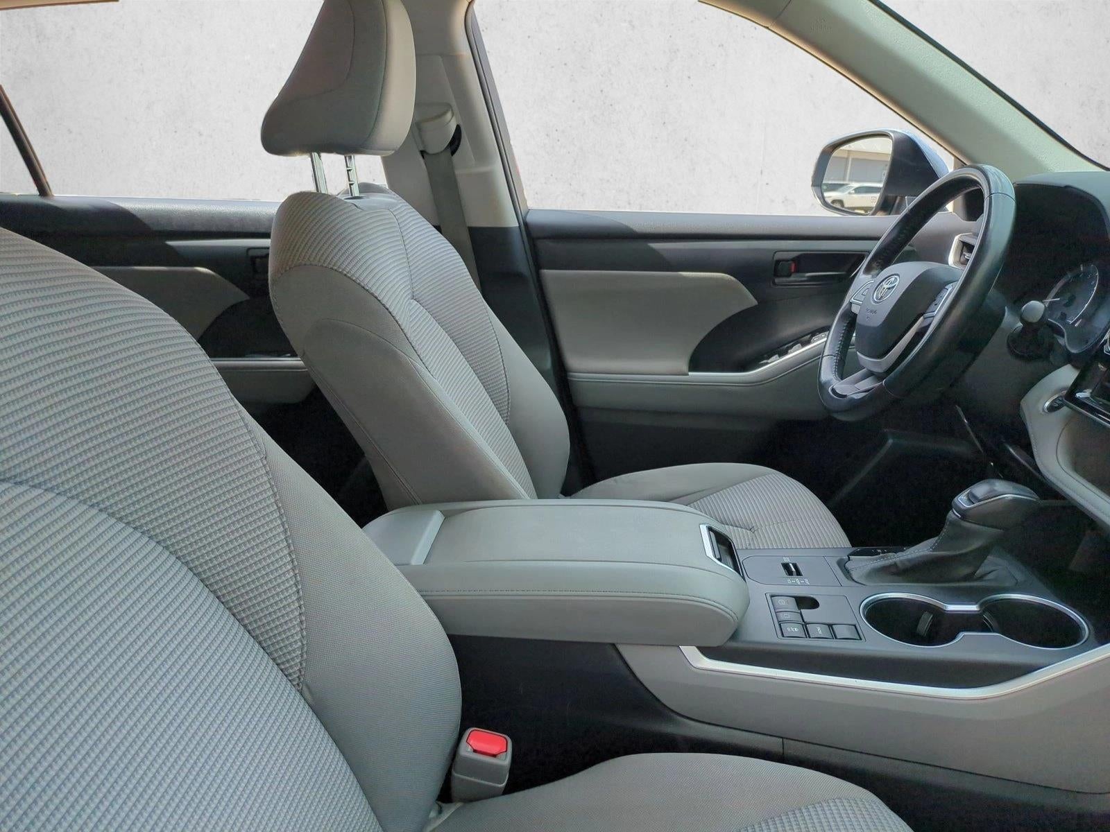 2024 Toyota Highlander LE FWD (GS)