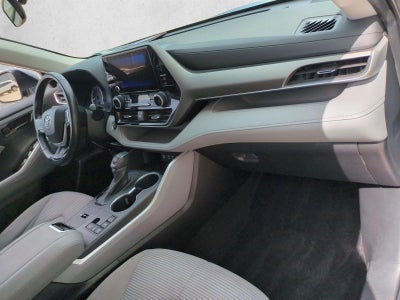 2024 Toyota Highlander LE FWD (GS)
