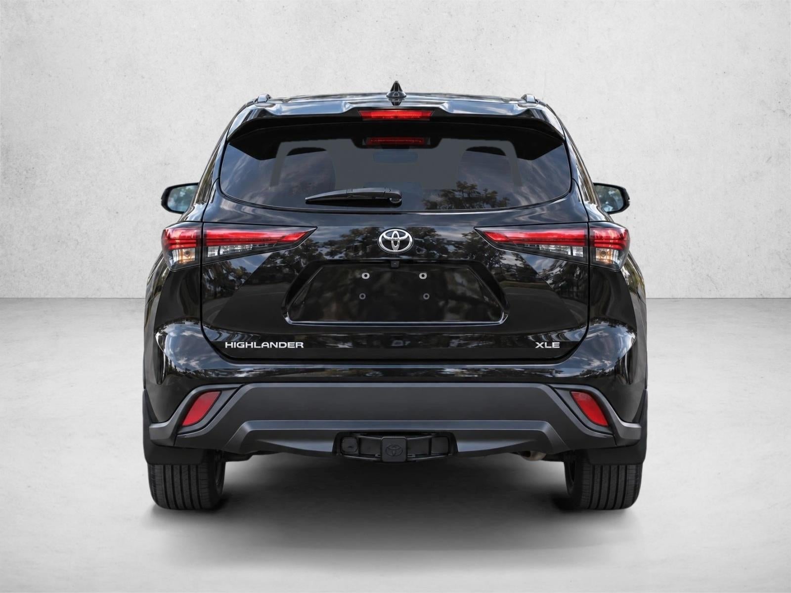 2024 Toyota Highlander XLE FWD (Natl)